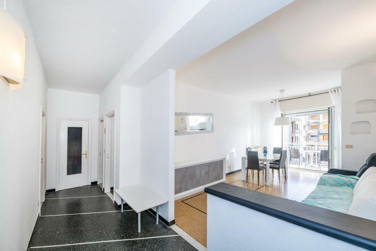 Finalmarina Centro 2 Apartment Finale Ligure Bagian luar foto