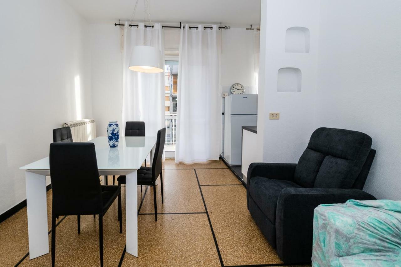 Finalmarina Centro 2 Apartment Finale Ligure Bagian luar foto